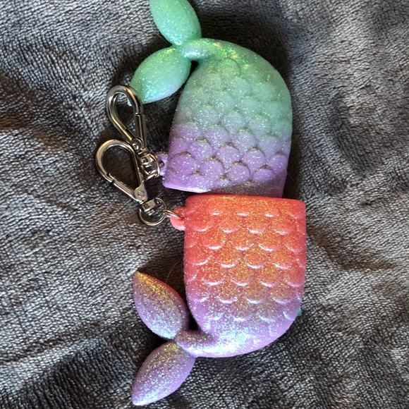 NWT mermaid PocketBac hand sanitizer holder set - Picture 4 of 4